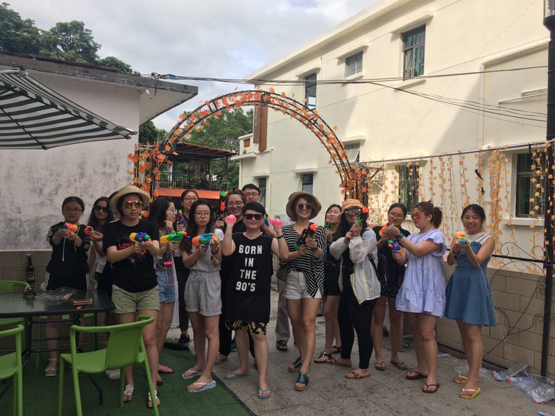 �W��ʢ��6�g�������ߑc���Ɍ������ʻط�